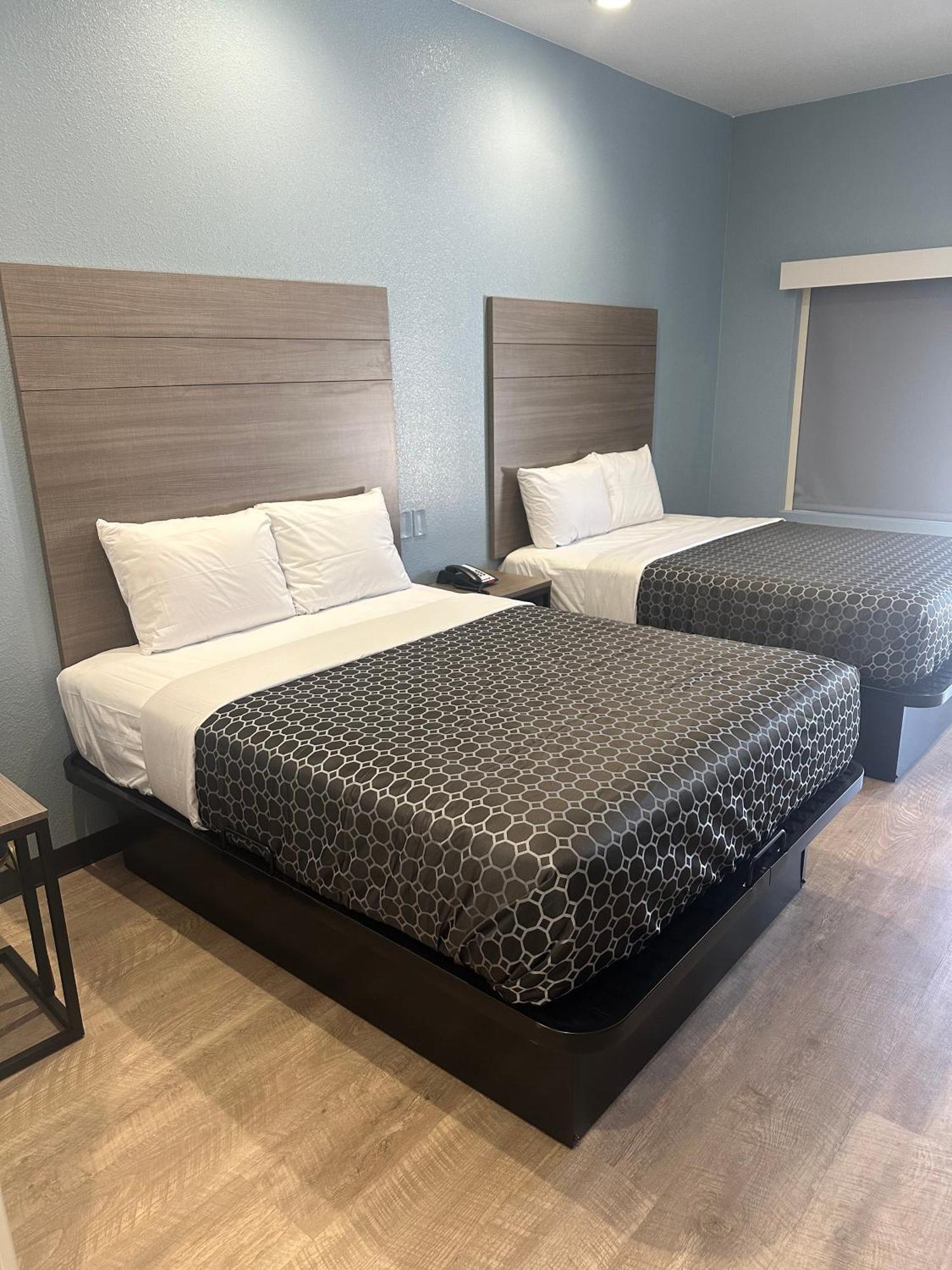 M&M Inn And Suites 포트워스 외부 사진