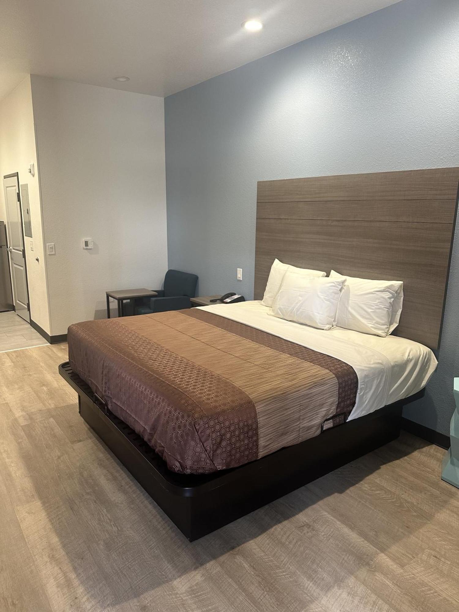 M&M Inn And Suites 포트워스 외부 사진